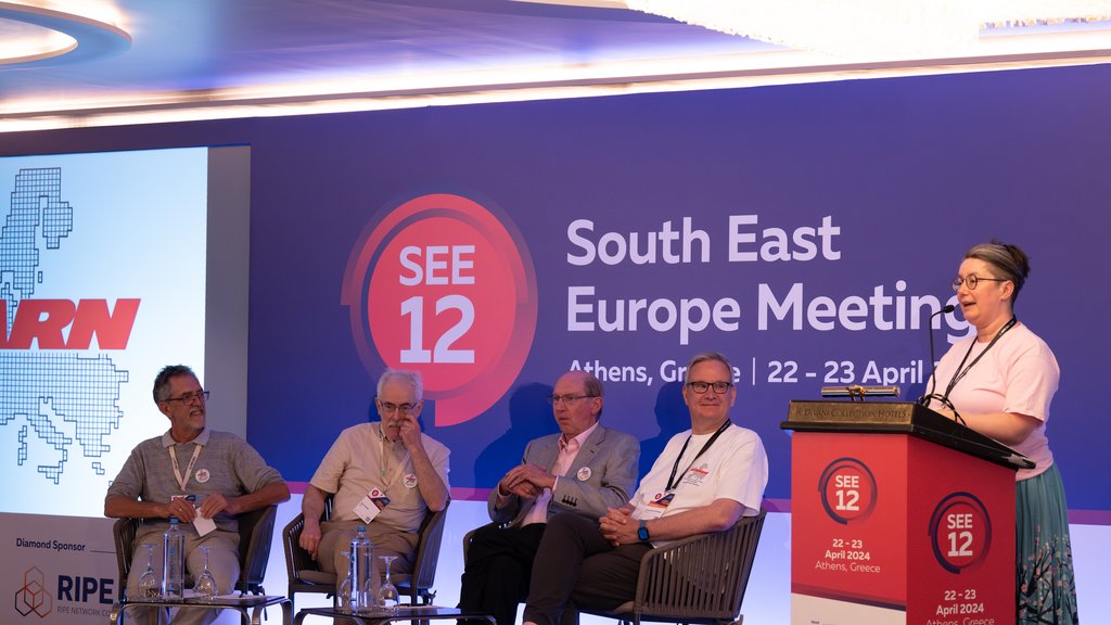 Photo of Vesna Manojlovic with EARN panel