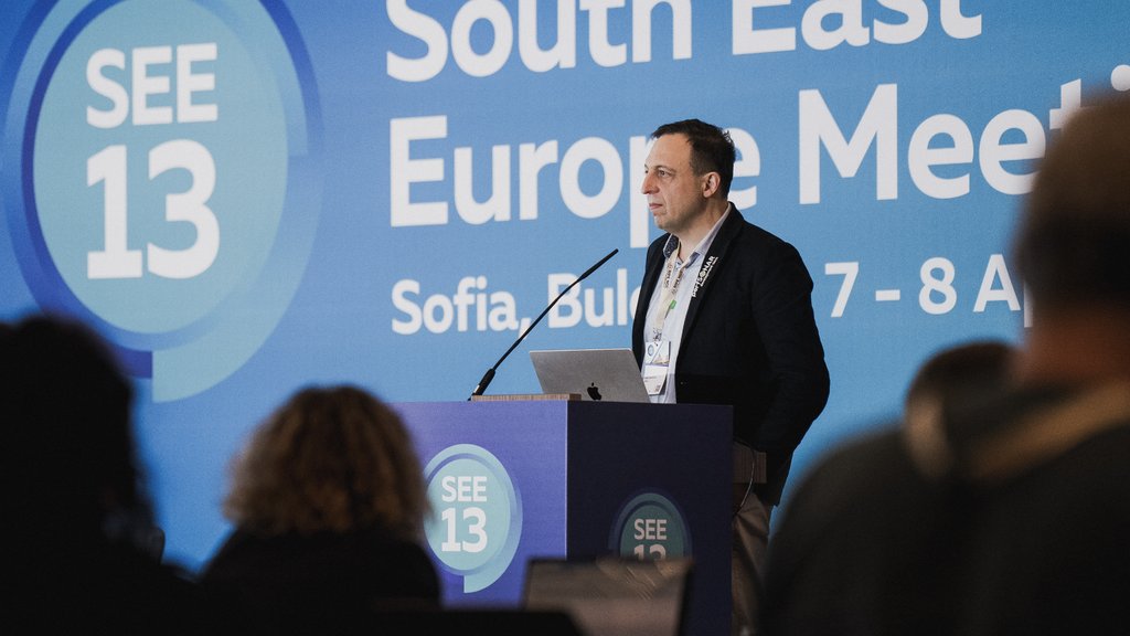 Ivan Garnizov giving a presentation